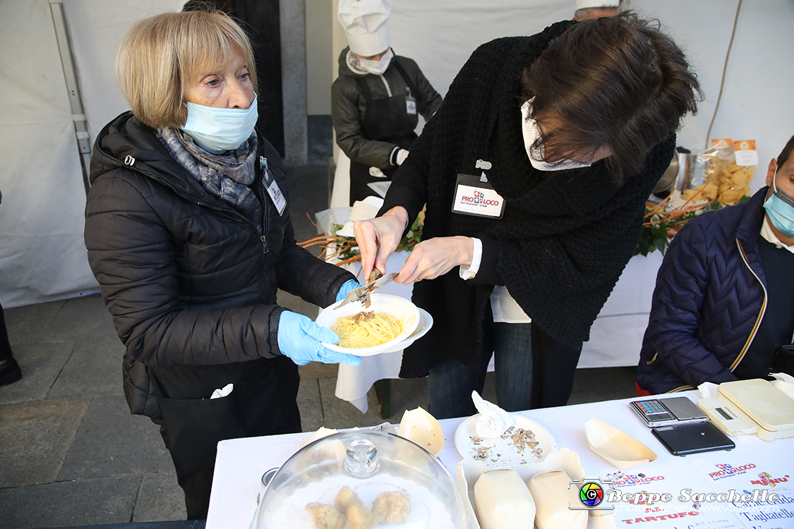 VBS_6248 - 10.ma Fiera Nazionale del Tartufo e Fiera dei Santi.jpg
